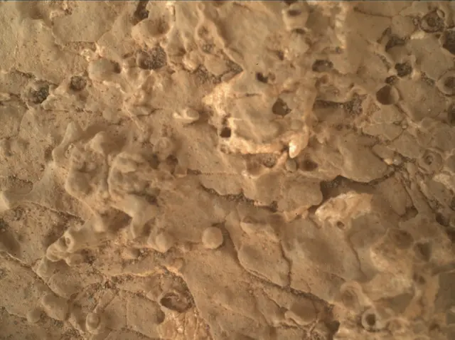Sol 2660: Mars Hand Lens Imager (MAHLI)