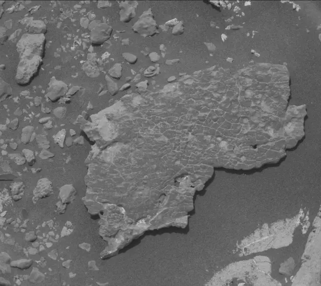 Sol 2661: Mast Camera (Mastcam)