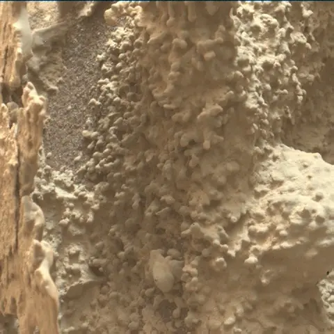 Sol 2662: Mars Hand Lens Imager (MAHLI)