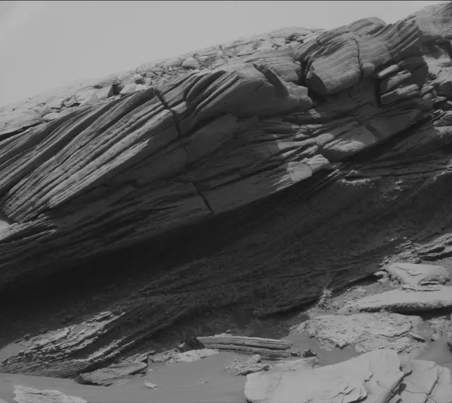 Sol 2663: Mast Camera (Mastcam)