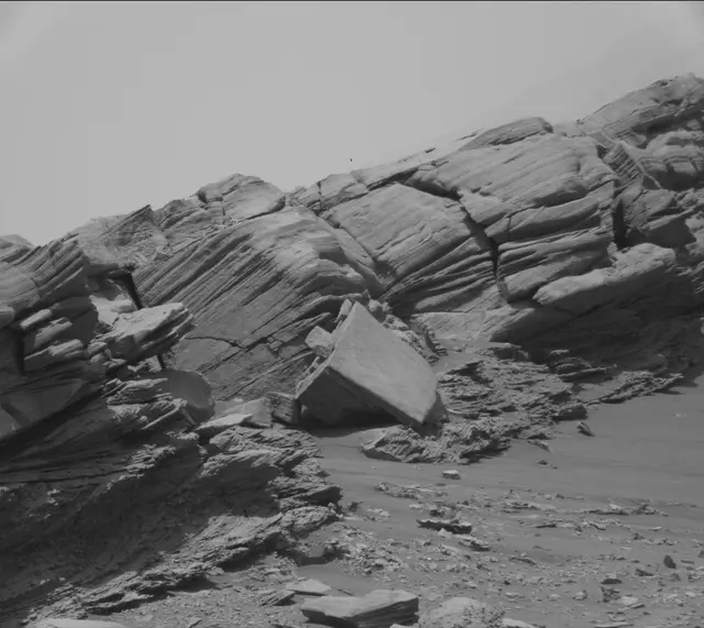Sol 2663: Mast Camera (Mastcam)