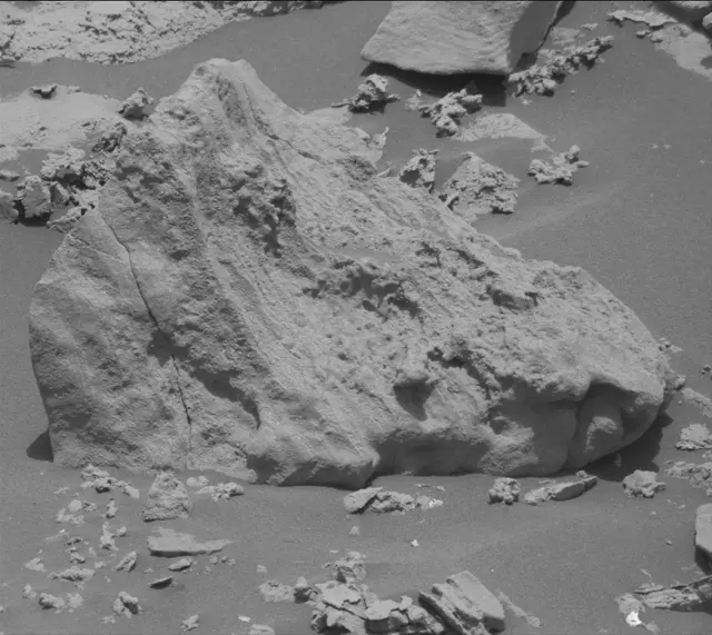 Sol 2663: Mast Camera (Mastcam)