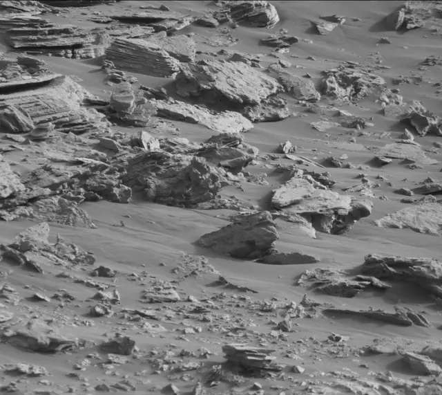 Sol 2663: Mast Camera (Mastcam)