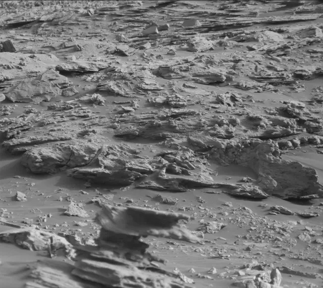 Sol 2663: Mast Camera (Mastcam)
