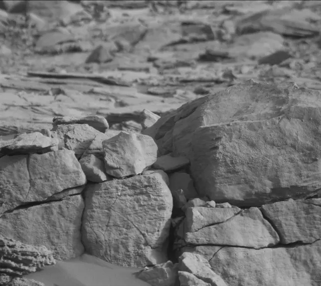 Sol 2663: Mast Camera (Mastcam)