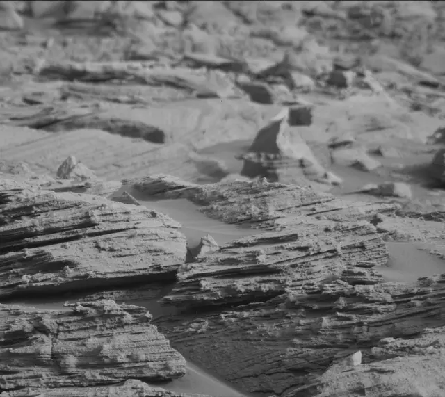 Sol 2663: Mast Camera (Mastcam)
