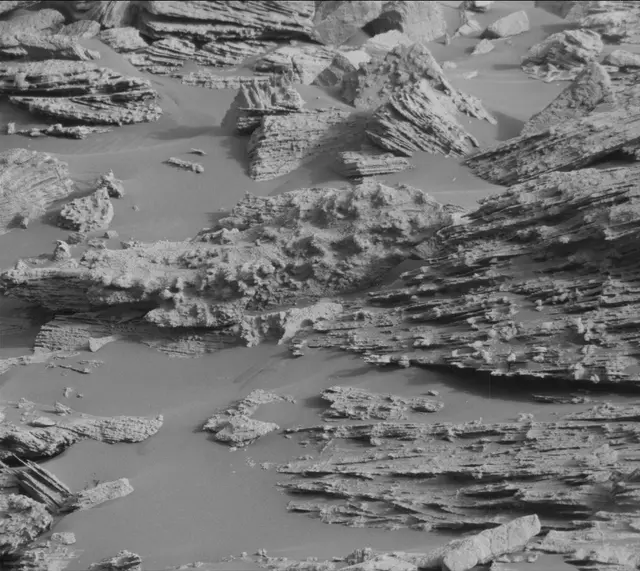 Sol 2663: Mast Camera (Mastcam)