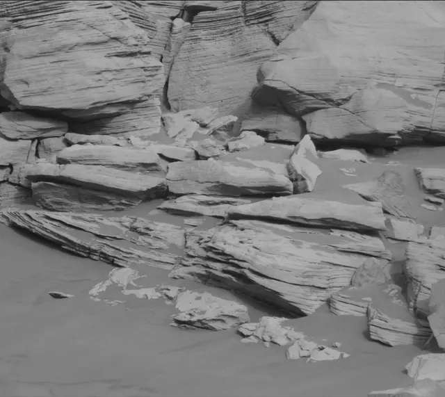 Sol 2663: Mast Camera (Mastcam)