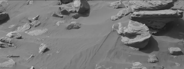 Sol 2665: Mast Camera (Mastcam)