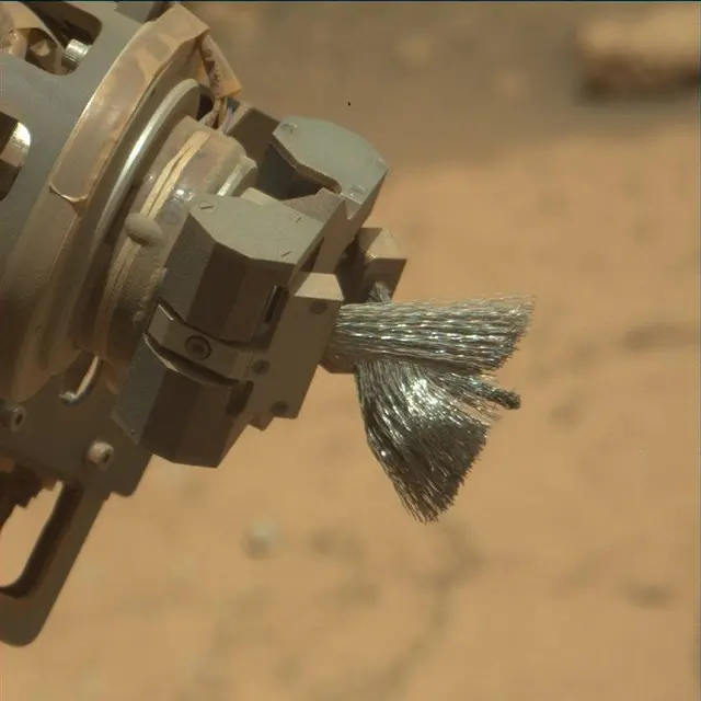 Sol 2665: Mast Camera (Mastcam)