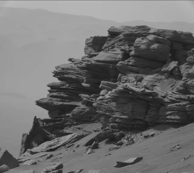 Sol 2665: Mast Camera (Mastcam)