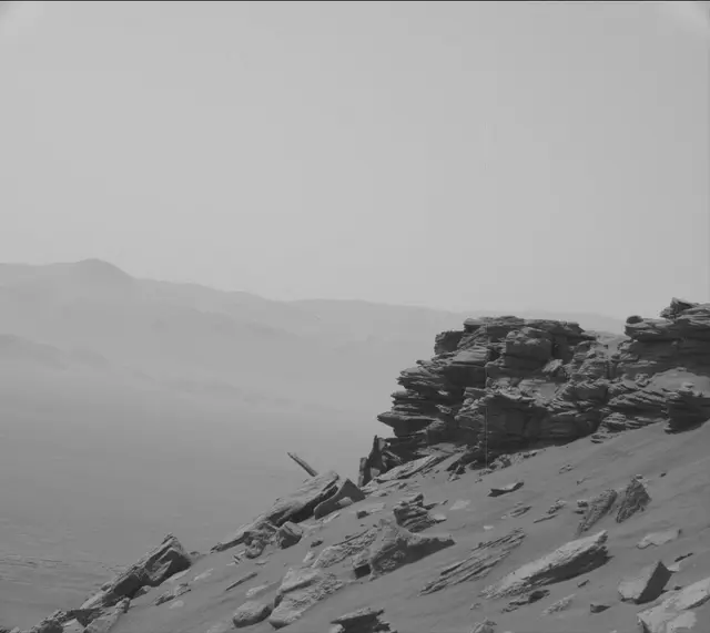 Sol 2667: Mast Camera (Mastcam)
