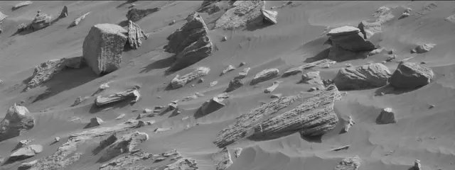 Sol 2671: Mast Camera (Mastcam)