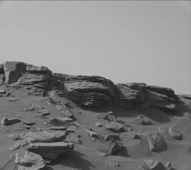 Sol 2671: Mast Camera (Mastcam)