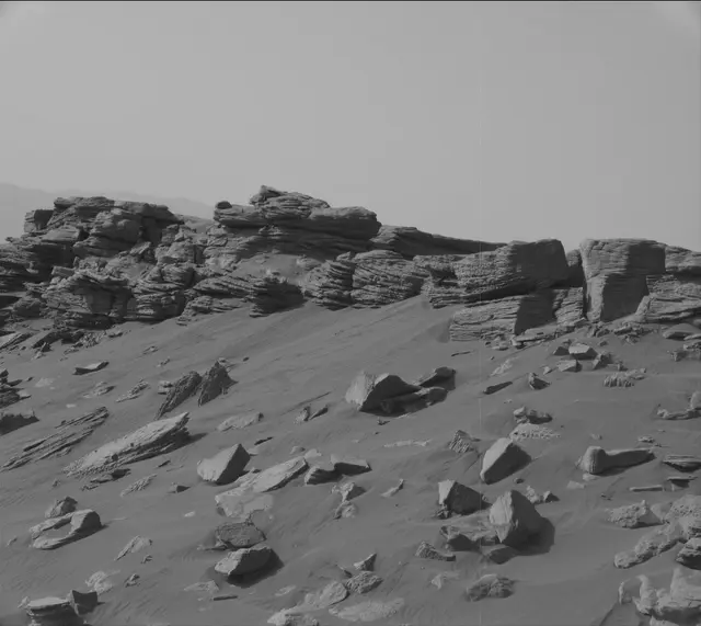 Sol 2671: Mast Camera (Mastcam)