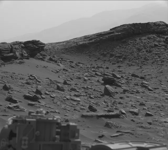 Sol 2671: Mast Camera (Mastcam)