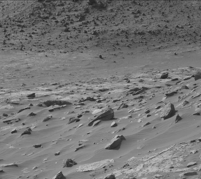 Sol 2671: Mast Camera (Mastcam)