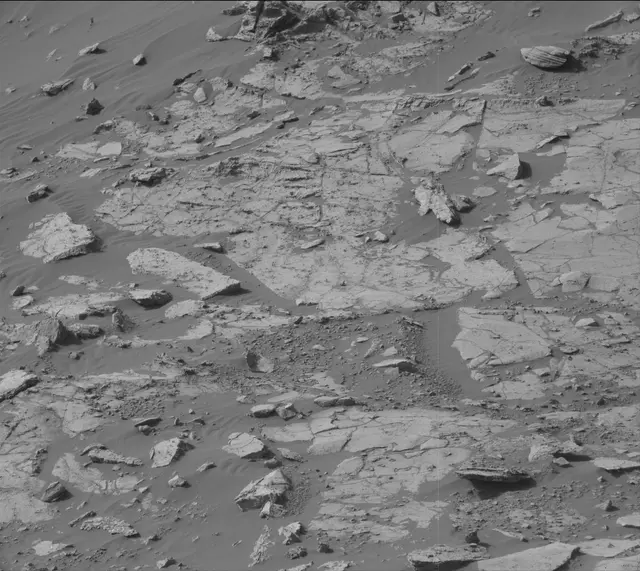 Sol 2671: Mast Camera (Mastcam)