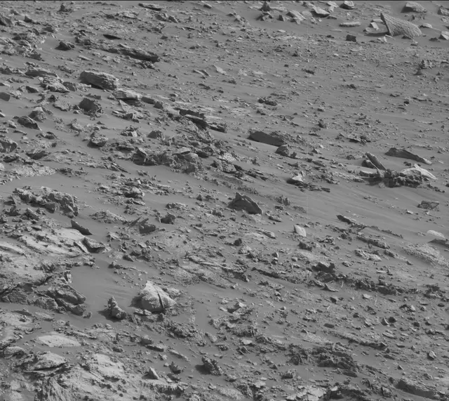 Sol 2671: Mast Camera (Mastcam)