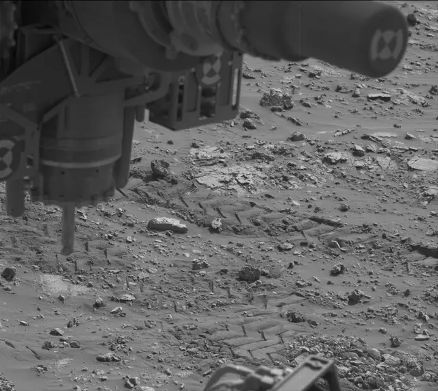 Sol 2671: Mast Camera (Mastcam)
