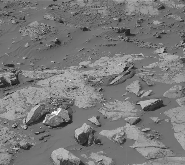 Sol 2671: Mast Camera (Mastcam)