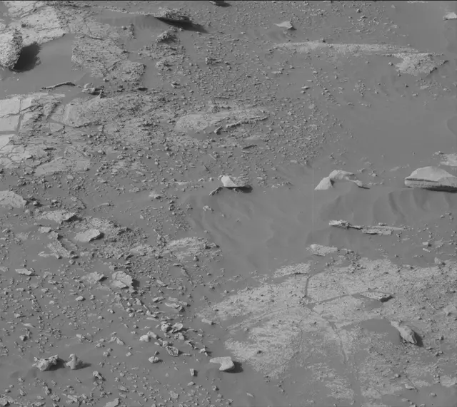 Sol 2671: Mast Camera (Mastcam)
