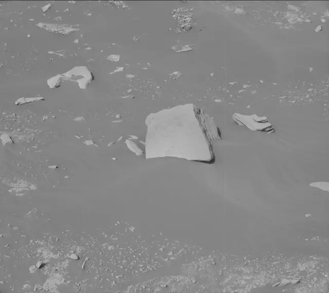 Sol 2671: Mast Camera (Mastcam)