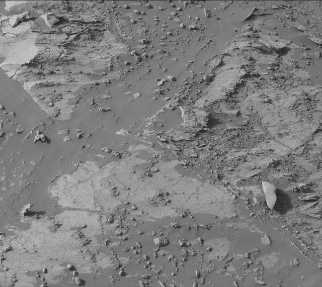 Sol 2671: Mast Camera (Mastcam)