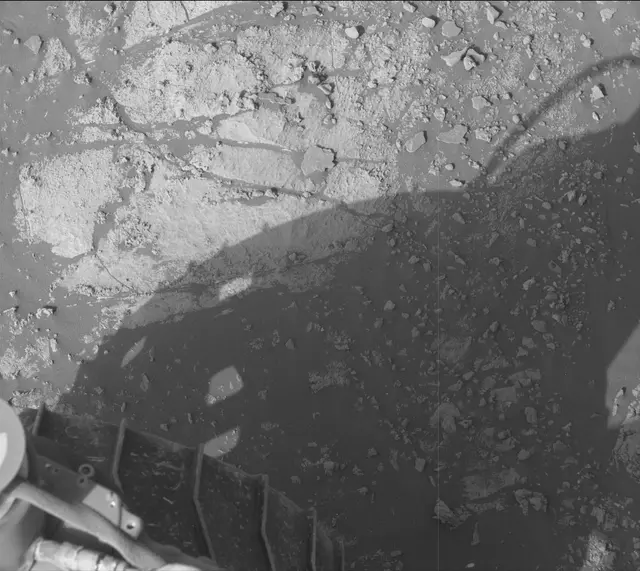 Sol 2671: Mast Camera (Mastcam)