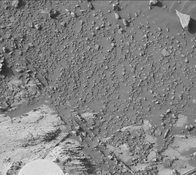 Sol 2671: Mast Camera (Mastcam)