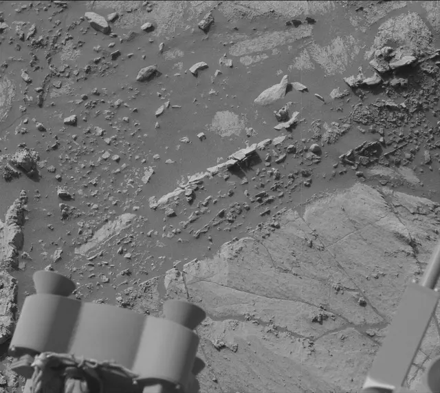 Sol 2671: Mast Camera (Mastcam)