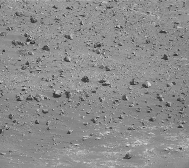 Sol 2671: Mast Camera (Mastcam)