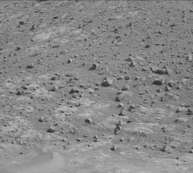 Sol 2671: Mast Camera (Mastcam)