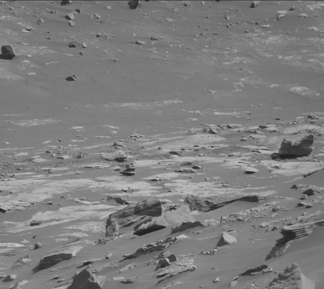Sol 2671: Mast Camera (Mastcam)