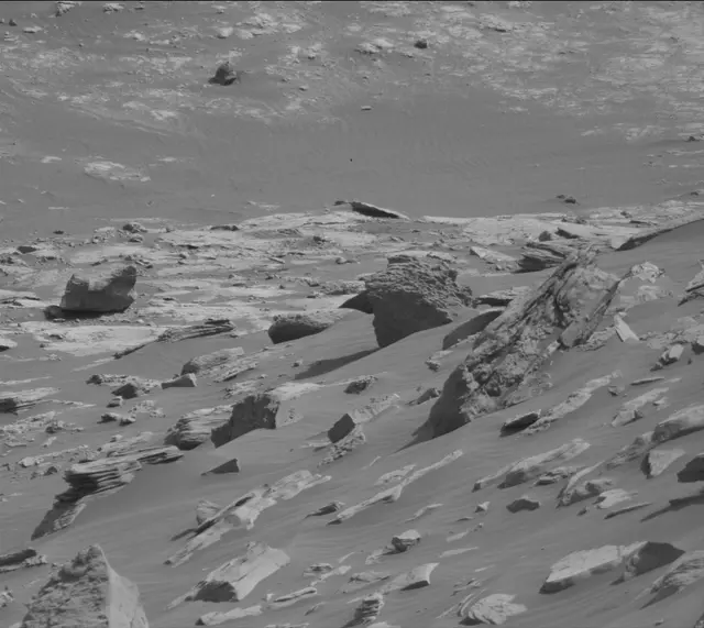 Sol 2671: Mast Camera (Mastcam)