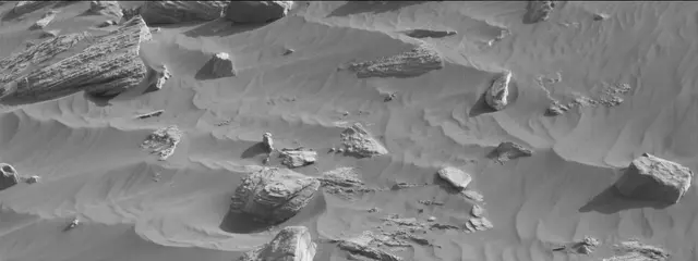 Sol 2679: Mast Camera (Mastcam)