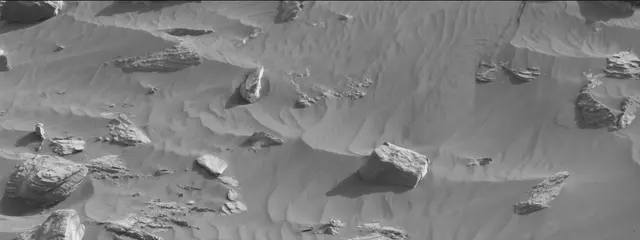 Sol 2679: Mast Camera (Mastcam)