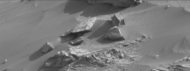 Sol 2679: Mast Camera (Mastcam)