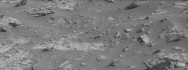 Sol 2679: Mast Camera (Mastcam)
