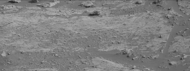 Sol 2679: Mast Camera (Mastcam)