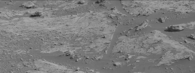 Sol 2679: Mast Camera (Mastcam)