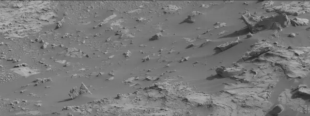 Sol 2679: Mast Camera (Mastcam)