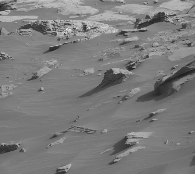 Sol 2679: Mast Camera (Mastcam)