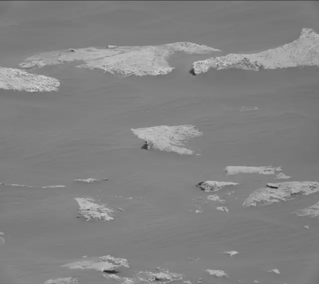 Sol 2679: Mast Camera (Mastcam)