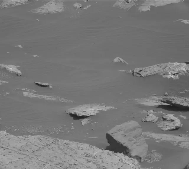 Sol 2679: Mast Camera (Mastcam)