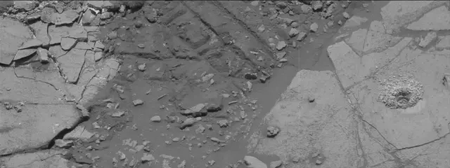 Sol 2680: Mast Camera (Mastcam)