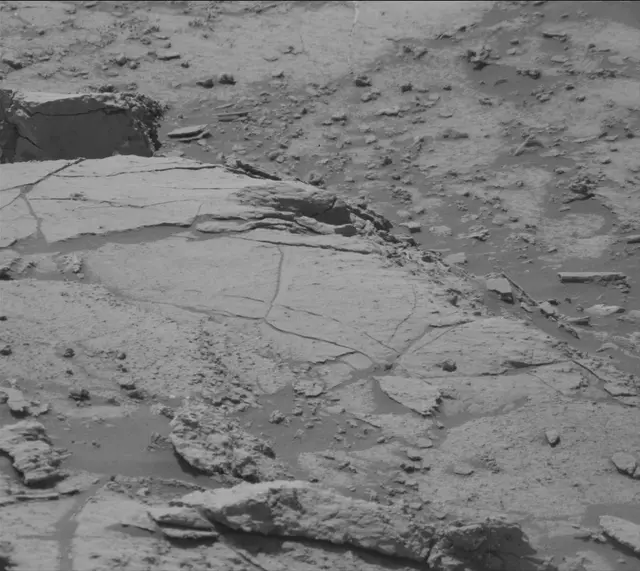Sol 2680: Mast Camera (Mastcam)