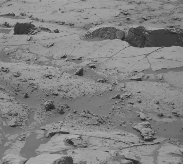 Sol 2680: Mast Camera (Mastcam)