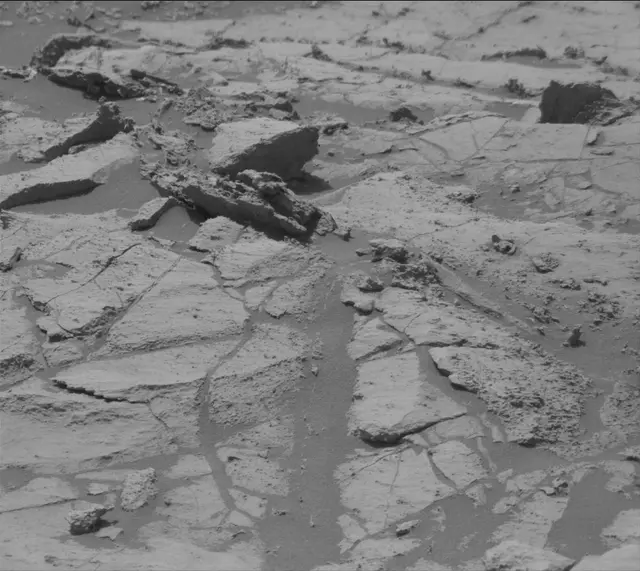 Sol 2680: Mast Camera (Mastcam)