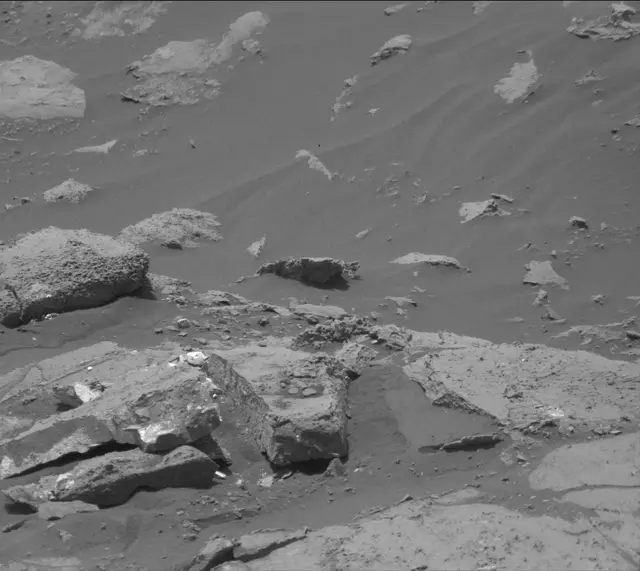 Sol 2680: Mast Camera (Mastcam)